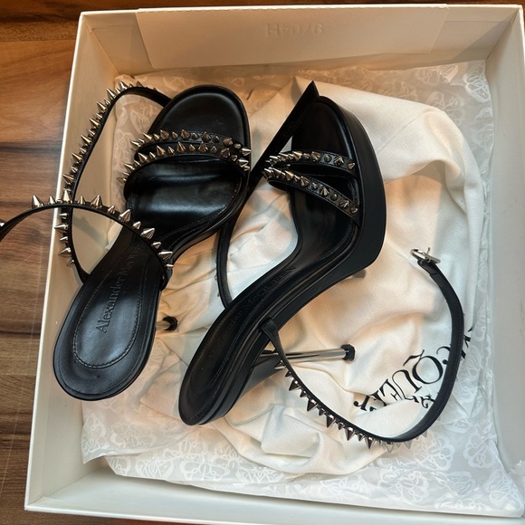 Alexander McQueen Heels - Picture 2 of 5